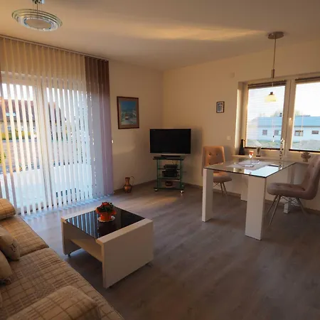 בית אירוח Panorama *